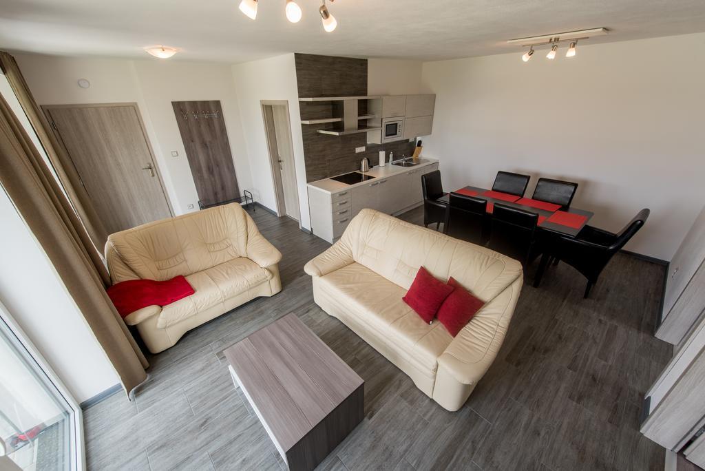 Apartmany 154 Lipno nad Vltavou Exteriör bild